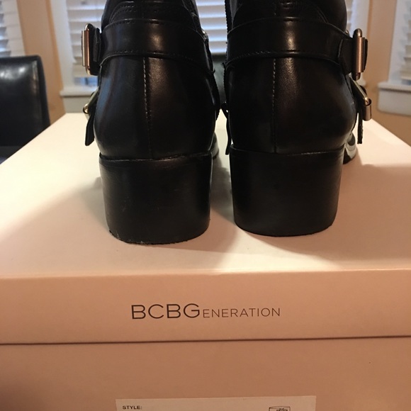 BCBG BLACK STUDDED MOTO BOOTS - Picture 2 of 7